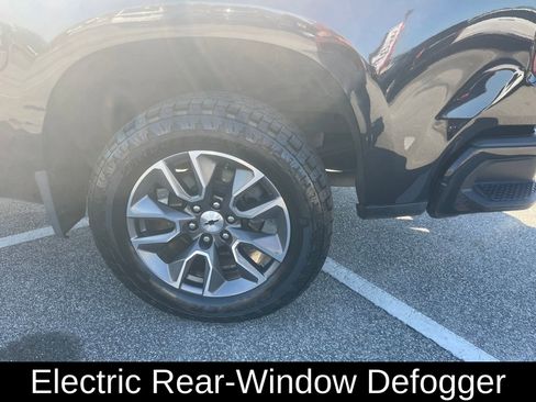 Used 2022 Chevrolet Silverado 1500 RST image 11