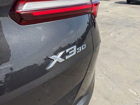 Used 2025 BMW X3 xDrive30i w/ Premium Package image 13