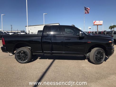 New 2025 RAM 2500 Laramie image 8