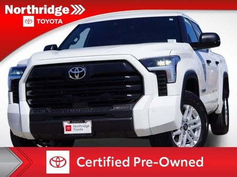 Certified 2025 Toyota Tundra SR5 w/ SR5 Convenience Package AWD/4WD image 1