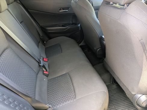 Used 2021 Toyota C-HR LE FWD image 18