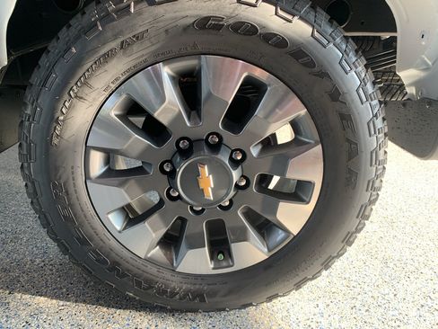 New 2026 Chevrolet Silverado 2500 Custom w/ Custom Value Package AWD/4WD image 29
