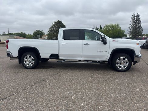 Used 2021 Chevrolet Silverado 2500 LTZ w/ LTZ Convenience Package AWD/4WD image 5