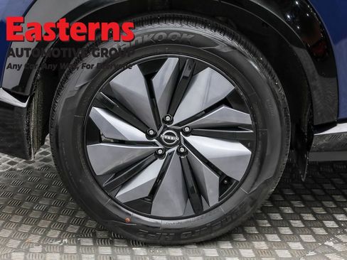 Used 2024 Nissan Ariya FWD image 32