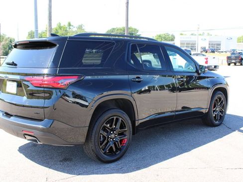 Used 2023 Chevrolet Traverse Premier w/ Redline Edition AWD/4WD image 22