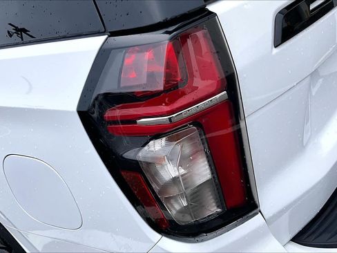 Used 2024 Chevrolet Tahoe RST w/ RST Performance Edition image 28