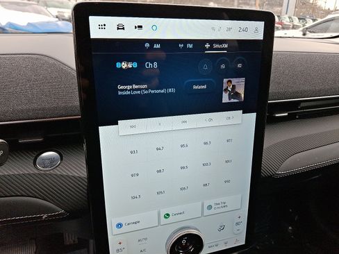 Certified 2025 Ford Mustang Mach-E Premium image 17