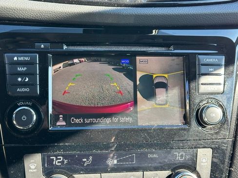 Used 2021 Nissan Rogue Sport SL w/ Premium Package image 5