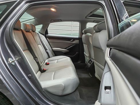Used 2020 Honda Accord EX image 19
