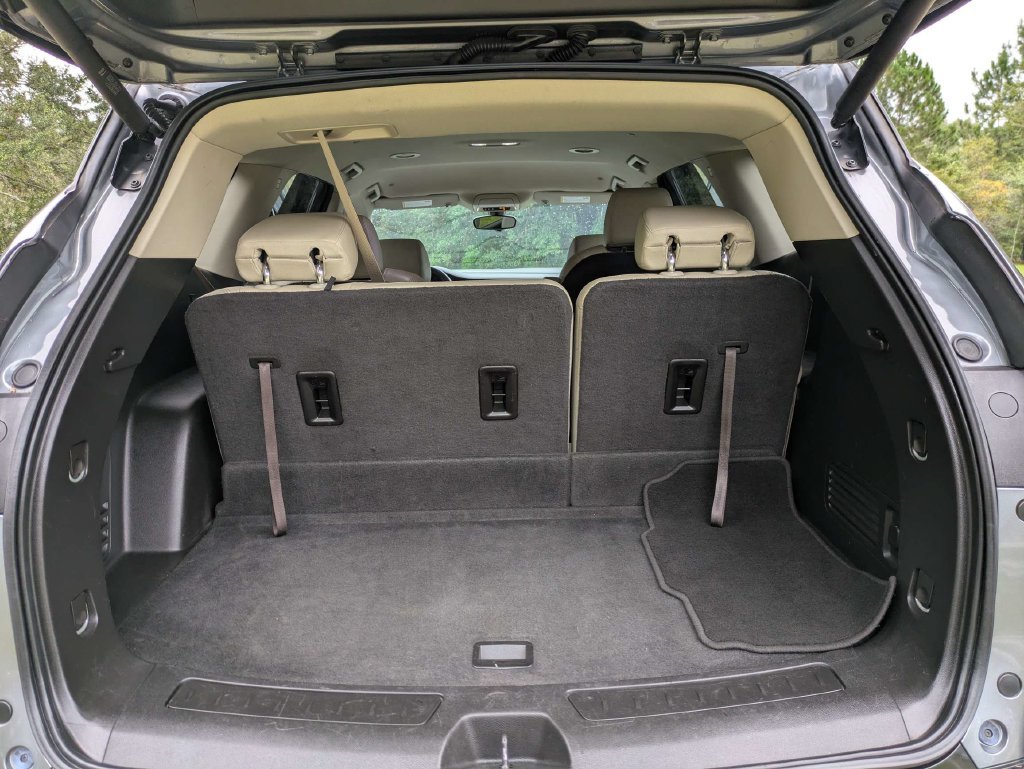 Used 2019 Buick Enclave Essence FWD image 12