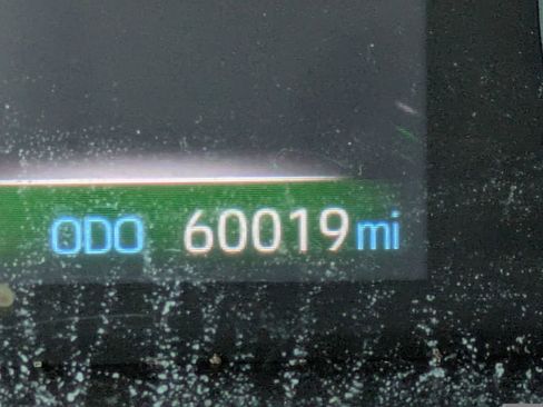 Used 2021 Toyota RAV4 XLE w/ Convenience Package image 32