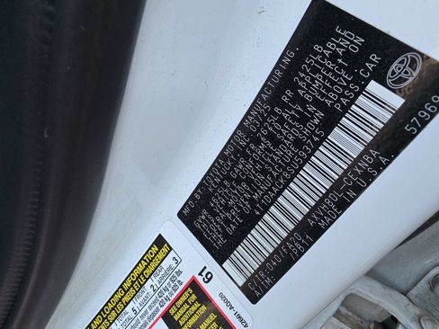 Used 2025 Toyota Camry LE FWD image 6
