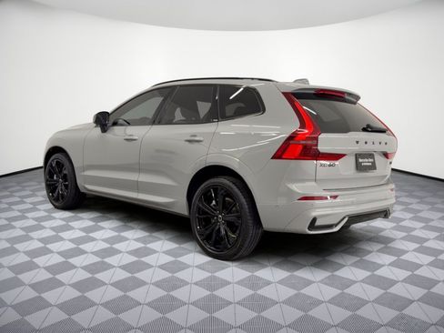 Used 2026 Volvo XC60 B5 Ultra w/ Climate Package AWD/4WD image 3