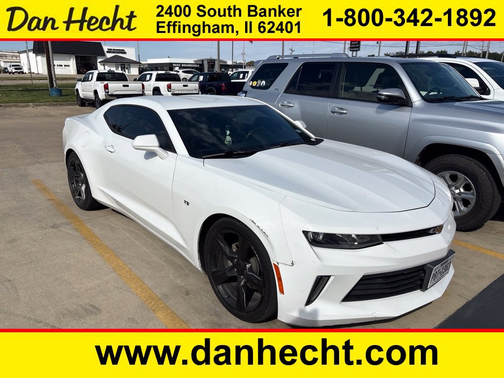 Used 2016 Chevrolet Camaro LT RWD image 1