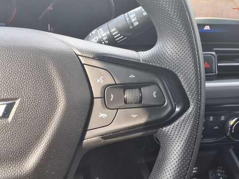 Used 2025 Chevrolet TrailBlazer LT image 16