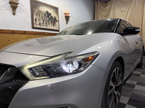 Used 2018 Nissan Maxima Platinum FWD image 8