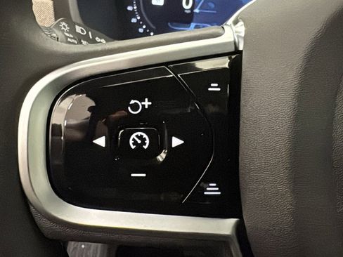 New 2026 Volvo XC90 T8 Plus w/ Protection Package Premier image 13