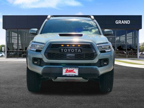 Used 2021 Toyota Tacoma TRD Pro AWD/4WD image 4