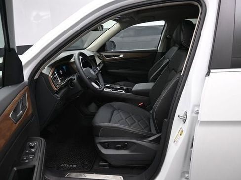 New 2026 Volkswagen Atlas SE AWD/4WD image 9
