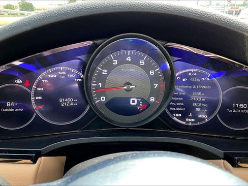 Used 2021 Porsche Cayenne AWD/4WD image 23