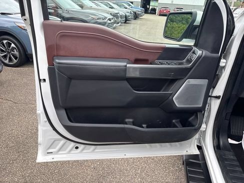 Used 2022 Ford F150 Lariat w/ Equipment Group 502A High AWD/4WD image 7