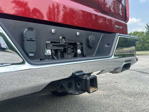 Certified 2024 GMC Sierra 1500 SLT w/ X31 Off-Road Package AWD/4WD image 38