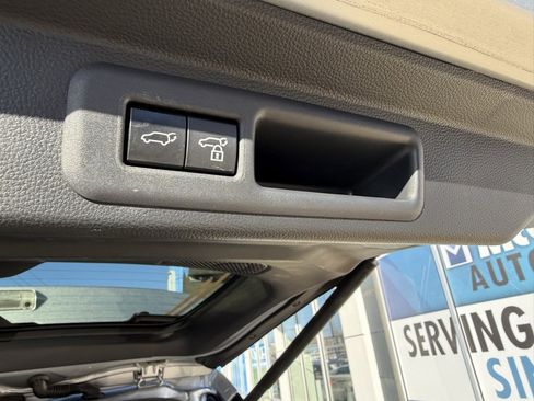 Used 2023 Toyota Sequoia Platinum image 37