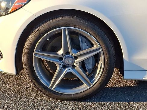 Used 2015 Mercedes-Benz C 300 4MATIC Sedan image 9