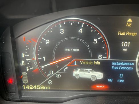 Used 2015 Cadillac Escalade ESV Premium image 10