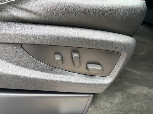 Used 2015 GMC Yukon XL SLT RWD image 39