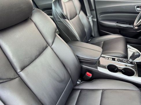 Used 2020 Acura TLX FWD image 8