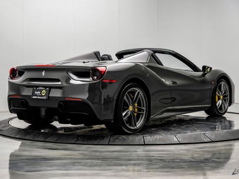 Used 2018 Ferrari 488 Spider RWD image 22