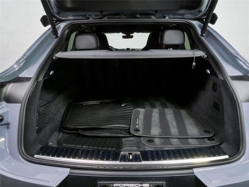 Certified 2024 Porsche Cayenne Turbo GT AWD/4WD image 32