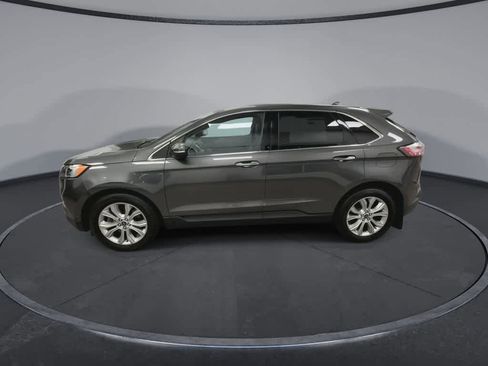 Used 2019 Ford Edge Titanium w/ Equipment Group 301A AWD/4WD image 5