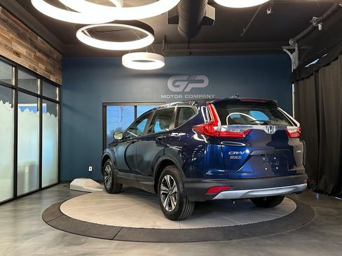 Used 2017 Honda CR-V LX image 5