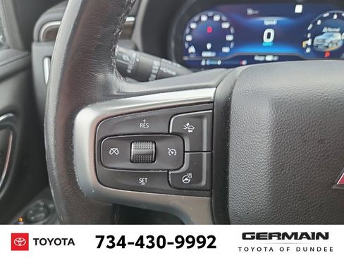 Used 2022 Chevrolet Suburban LT w/ LT Signature Package image 28