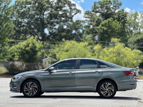 Used 2019 Volkswagen Jetta SEL Premium FWD image 8