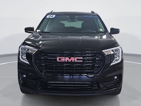 Used 2024 GMC Terrain SLT w/ Elevation Edition AWD/4WD image 10