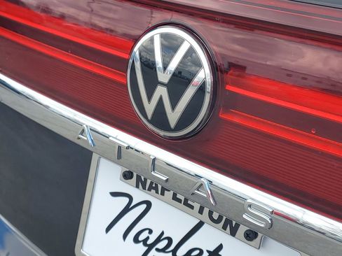 Used 2025 Volkswagen Atlas Cross Sport SE image 8