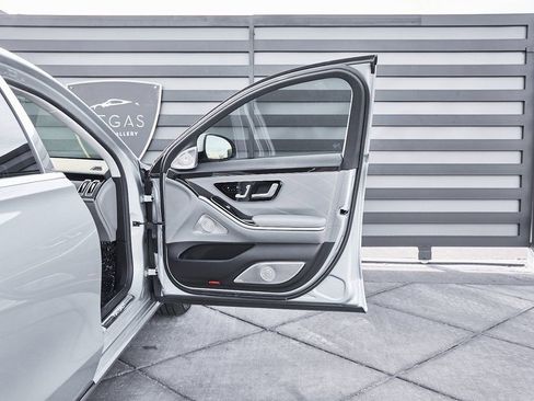 Used 2021 Mercedes-Benz Maybach S 580 4MATIC image 19