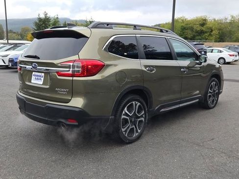 Used 2023 Subaru Ascent Touring image 8