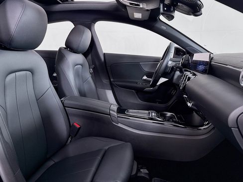 Certified 2026 Mercedes-Benz CLA 250 4MATIC image 7