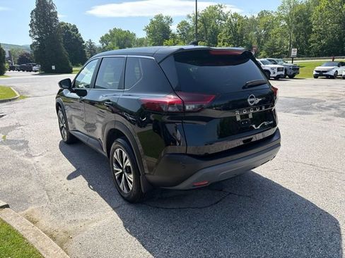 Used 2023 Nissan Rogue SV AWD/4WD image 5