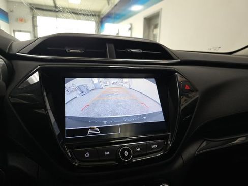 Used 2021 Chevrolet TrailBlazer LT w/ Sun and Liftgate Package image 22