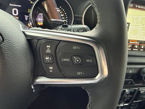 Used 2023 Jeep Wrangler Unlimited Sahara w/ Cold Weather Group AWD/4WD image 32