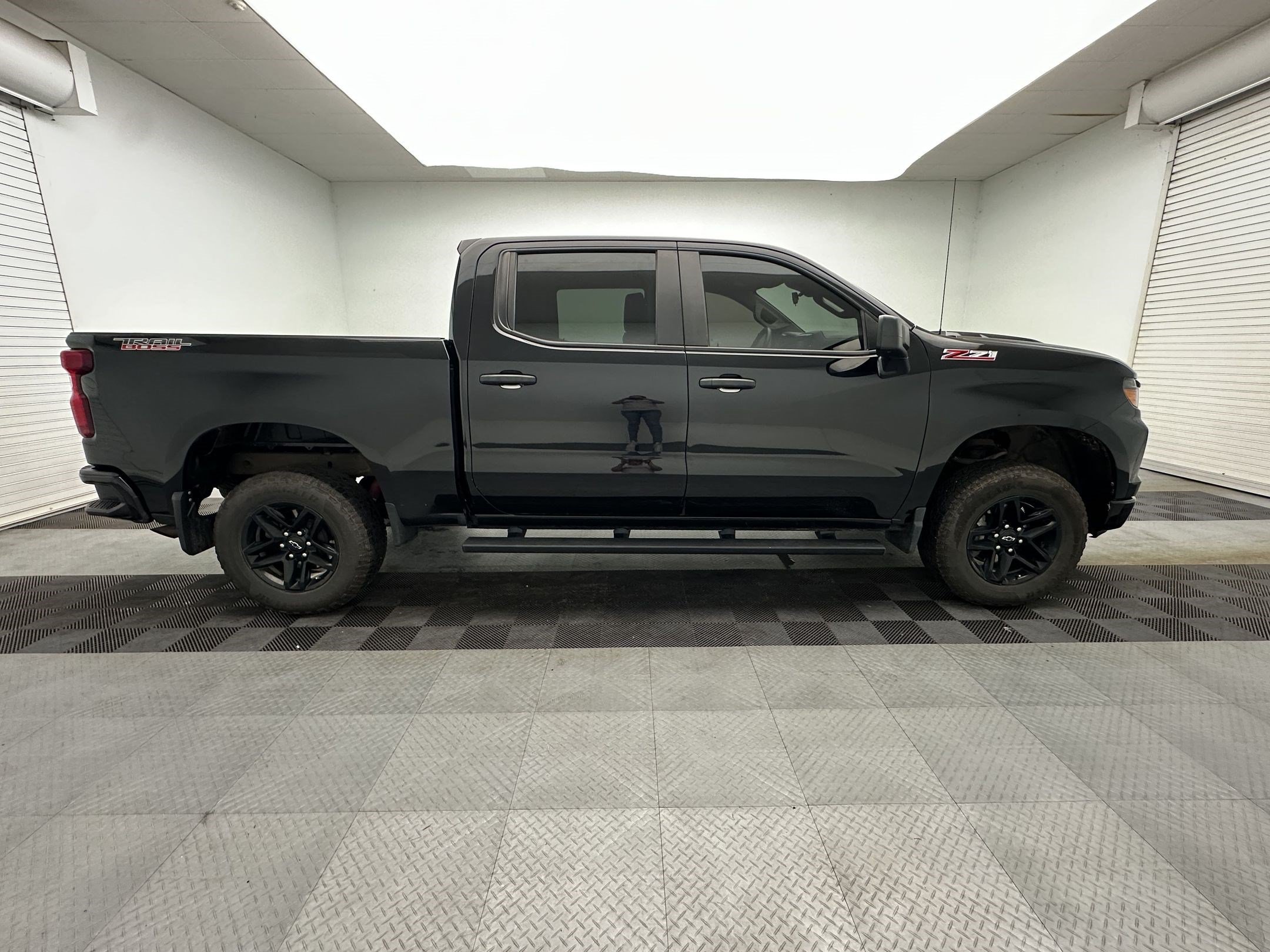 Certified 2024 Chevrolet Silverado 1500 Custom Trail Boss AWD/4WD image 8