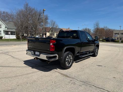 Used 2021 Chevrolet Silverado 2500 LT w/ Texas Edition image 7
