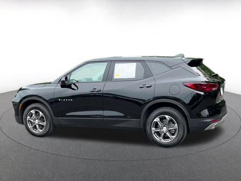Used 2026 Chevrolet Blazer LT AWD/4WD image 9