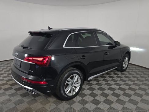 Used 2023 Audi Q5 2.0T Premium w/ Convenience Package AWD/4WD image 4