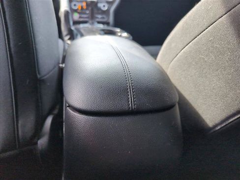Used 2020 Ford Mustang Coupe RWD image 23